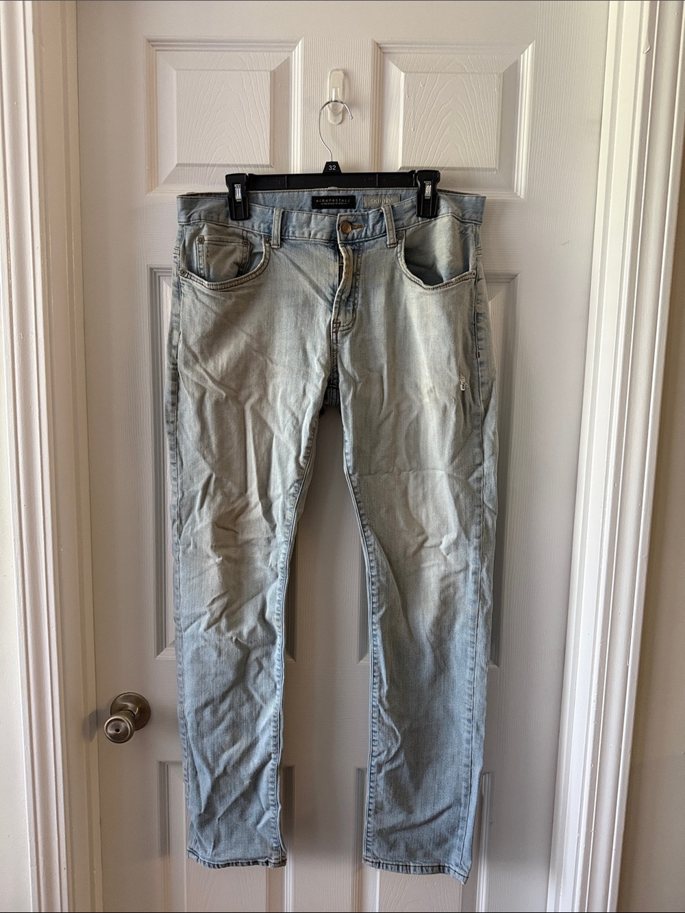 Aeropostale Men's Light Blue Slim Straight Jeans